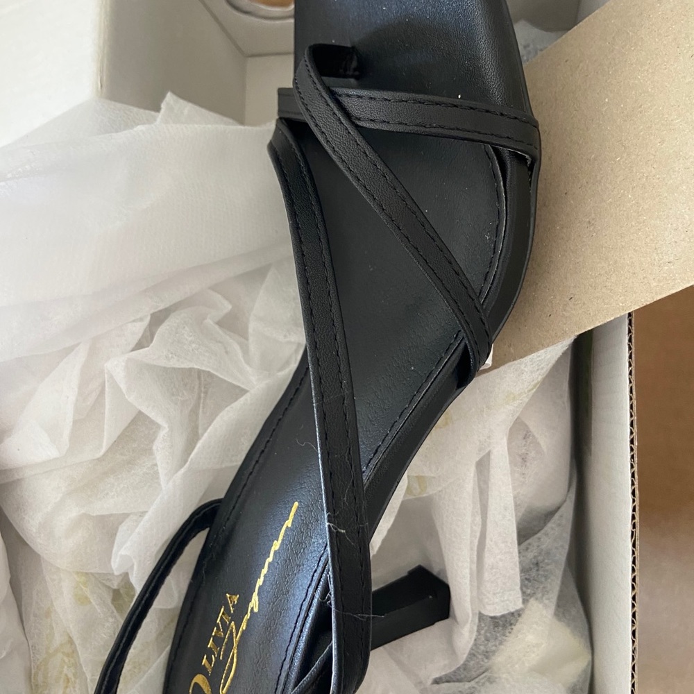 Strappy Sandal with small heel.